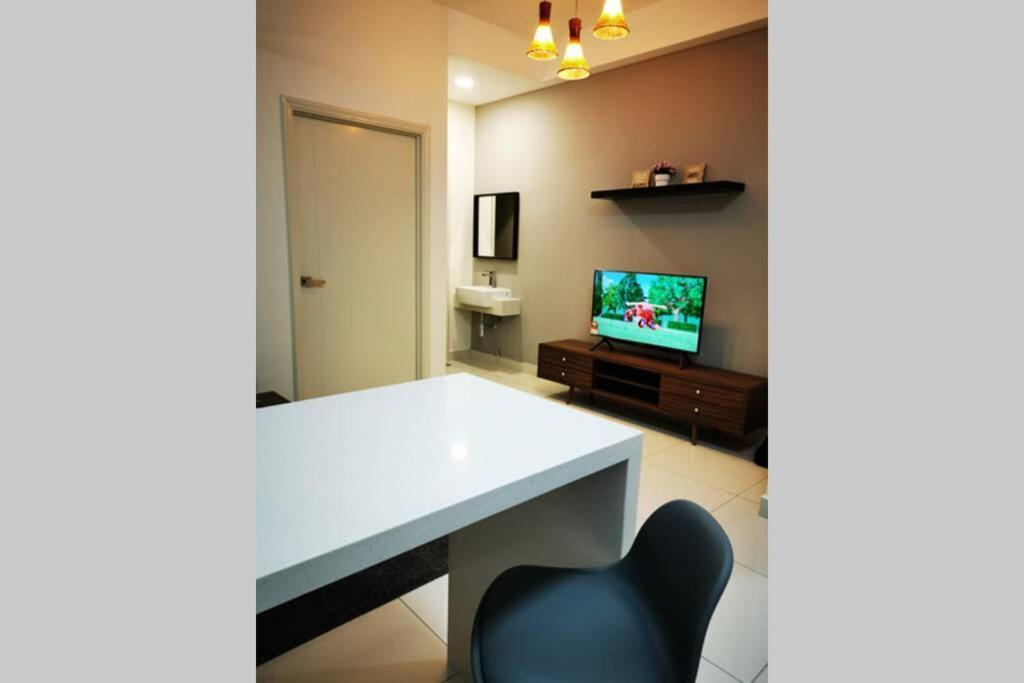 Happyhome @ Arte Mont Kiara Kuala Lumpur Hartamas Damansara Екстер'єр фото
