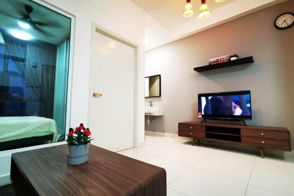 Happyhome @ Arte Mont Kiara Kuala Lumpur Hartamas Damansara Екстер'єр фото